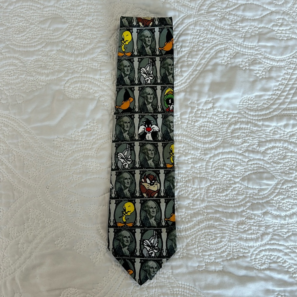 Looney Toons neck tie